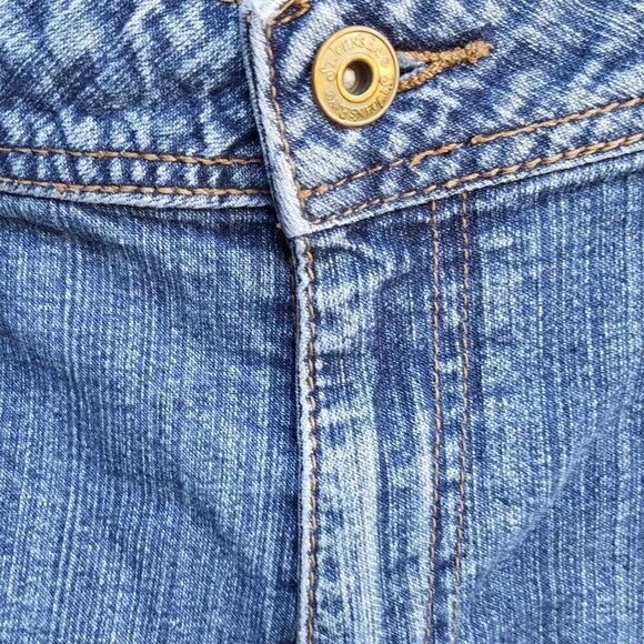 St Johns Bay Cotton Blend Jean Shorts size 12 - Picture 4 of 10